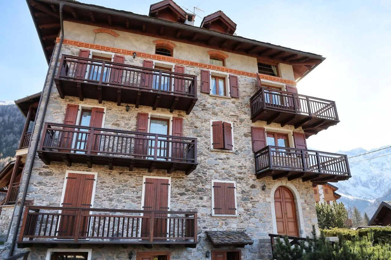 Villa Sorriso Ponte Di Legno Apartment